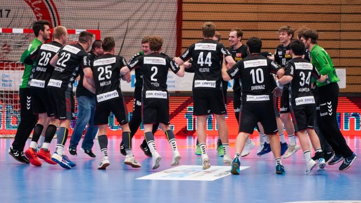 TUSEM feiert ersten Auswärtssieg der Saison